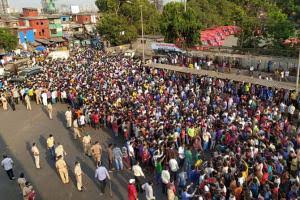 दिहाड़ी संस्कृति का नग्न सत्य