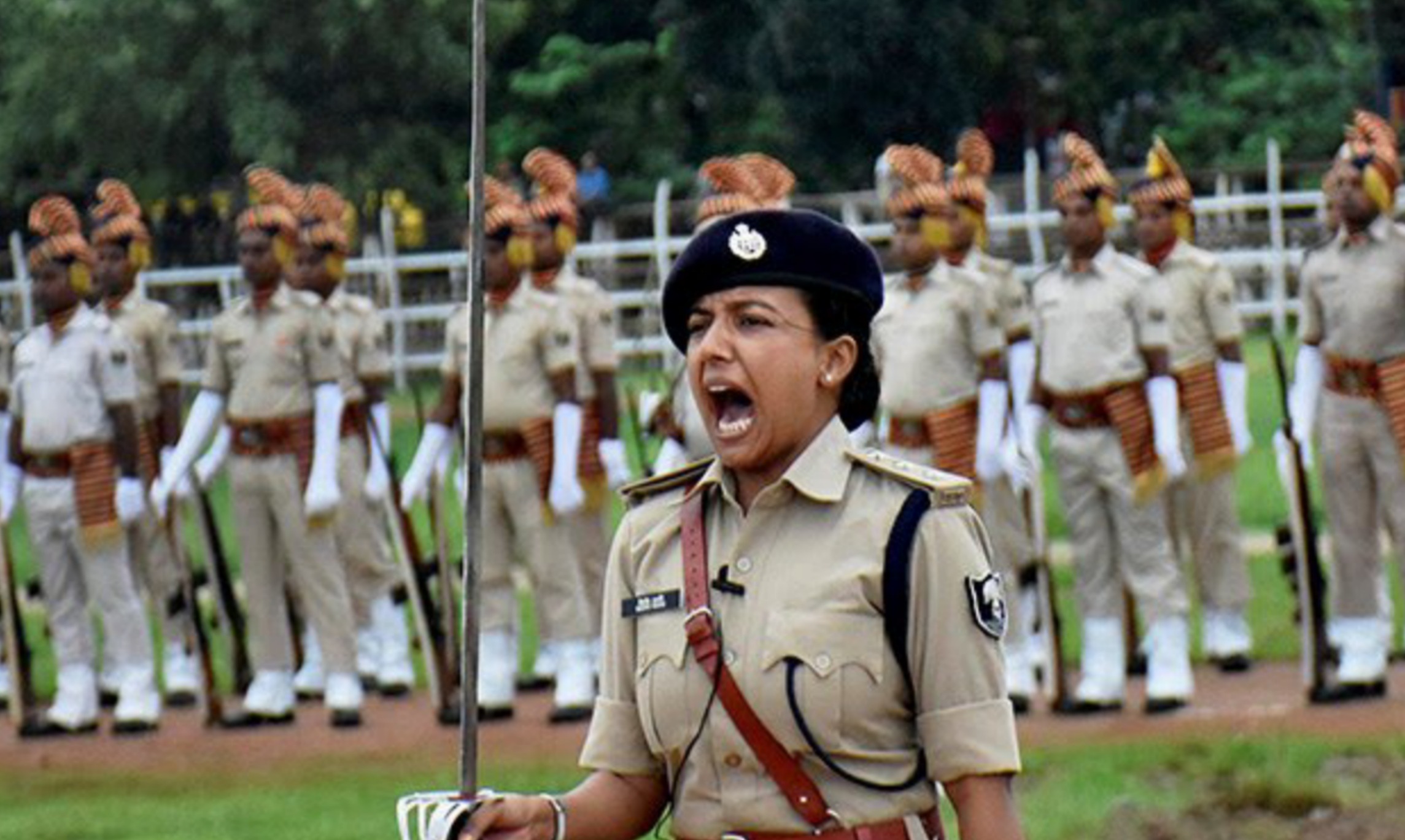 विकास दूबे प्रकरण : सत्ताधारी पुलिसिया गिरोह और संवैधानिक पुलिसिया गिरोह के बीच टकराव का अखाड़ा बन गया है पुलिसियातंत्र